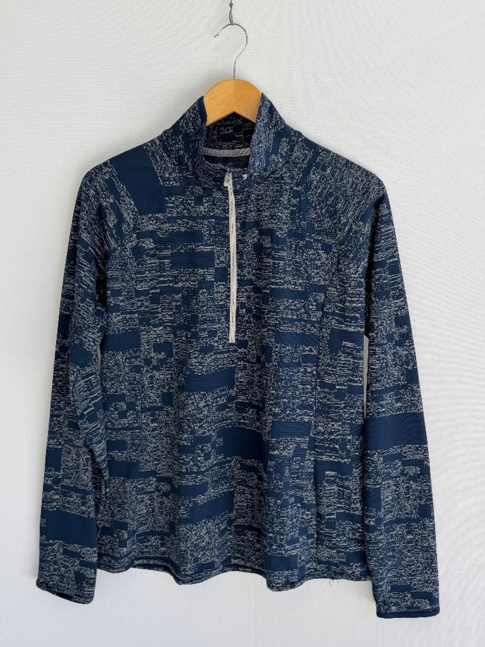 UNDER ARMOUR Women’s XL Blue & Gray Fitted Run 1/4 Zip Pullover